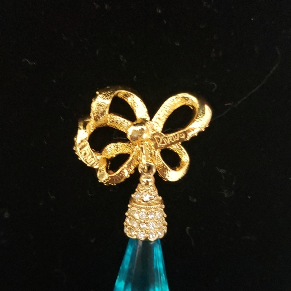 Joan Rivers Gold tone earrings - Picture 4 of 4